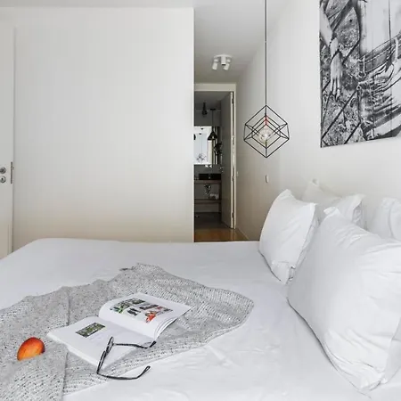 Apartment Plum Guide - Inspiradora Lisbon
